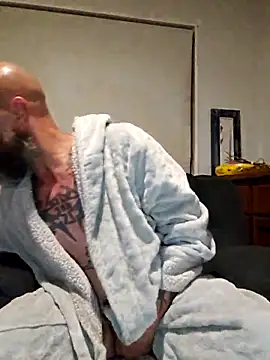 Snapshot of PhoenixDesire@xh chatting on 11/06/25, 02:10 PhoenixDesirexh online show from 11/06/25, 02:10