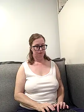 SweetandNaughty1 online show from 11/04/25, 08:01