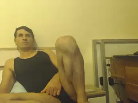 yvesstorm1 online show from 02/26/25, 06:04