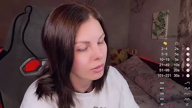 Snapshot of Your_Sweet_Lilu chatting on 06/16/26, 01:44 Your Sweet Lilu online show from 06/16/26, 01:44