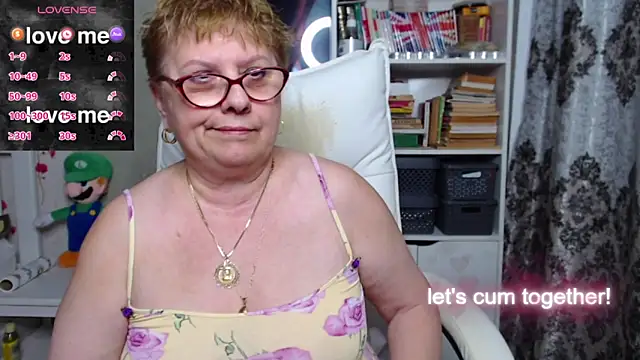 Snapshot of Mella4you chatting on 01/17/25, 02:50 Mella4you online show from 01/17/25, 02:50