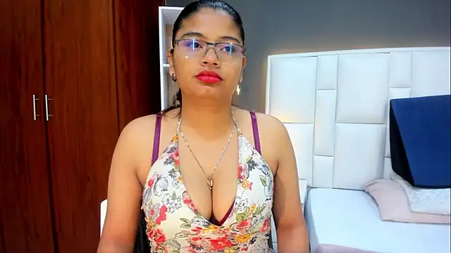 yeral2017 online show from 11/26/25, 01:00