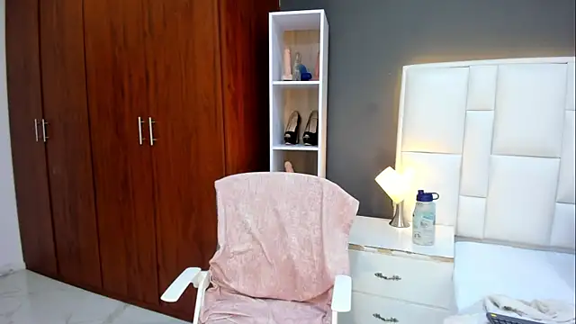 yeral2017 online show from 11/29/25, 02:17