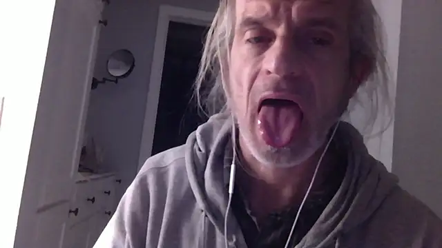 readyforfunxxx online show from 12/21/24, 02:37