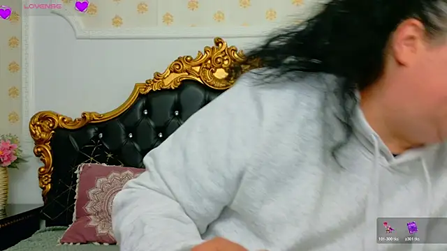 AleshaArabian online show from 04/23/26, 03:13