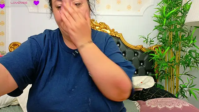 AleshaArabian online show from 04/10/26, 01:45