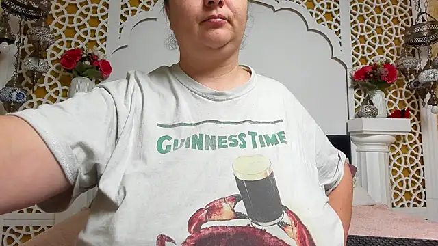 AleshaArabian online show from 12/19/25, 05:10