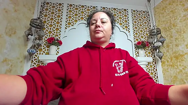 Snapshot of AleshaArabian chatting on 10/10/25, 02:34 AleshaArabian online show from 10/10/25, 02:34