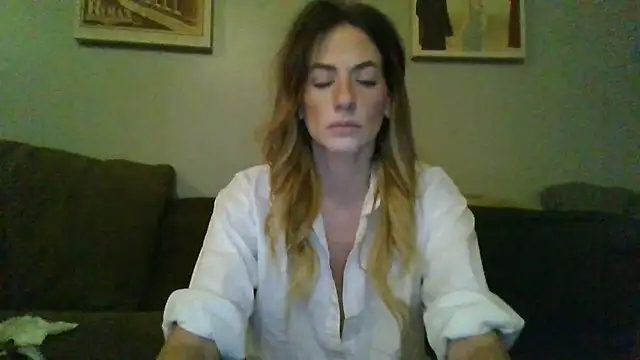 Snapshot of Rhodesxox chatting on 11/20/25, 11:03 Rhodesxox online show from 11/20/25, 11:03