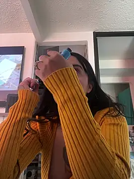 EmmyEvans1 online show from 02/13/26, 08:42