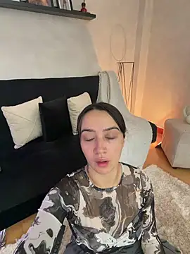 EmmyEvans1 online show from 04/02/26, 08:04