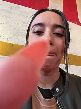 EmmyEvans1 online show from 02/17/25, 10:49