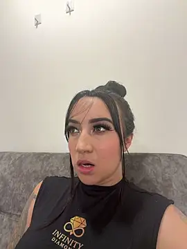 EmmyEvans1 online show from 03/29/26, 07:37