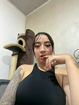 EmmyEvans1 online show from 03/27/26, 07:15