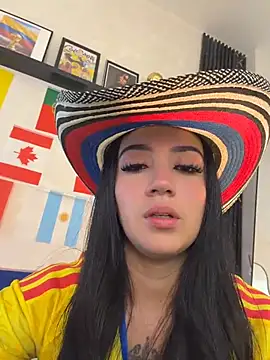 EmmyEvans1 online show from 07/07/26, 11:30
