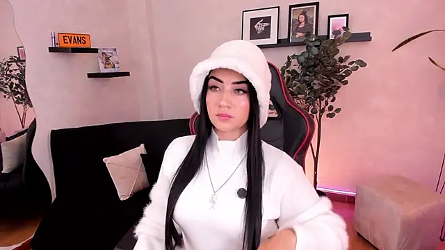 EmmyEvans1 online show from 11/06/25, 07:29