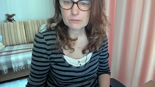 lauraoven online show from 03/17/26, 07:22