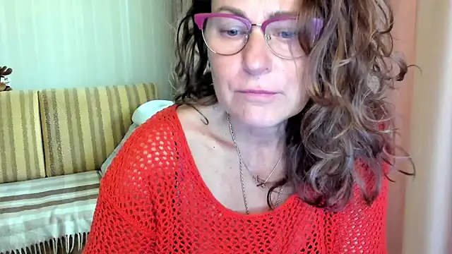 lauraoven online show from 10/08/25, 06:59