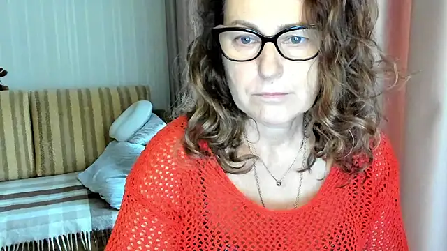 lauraoven online show from 10/30/25, 08:01