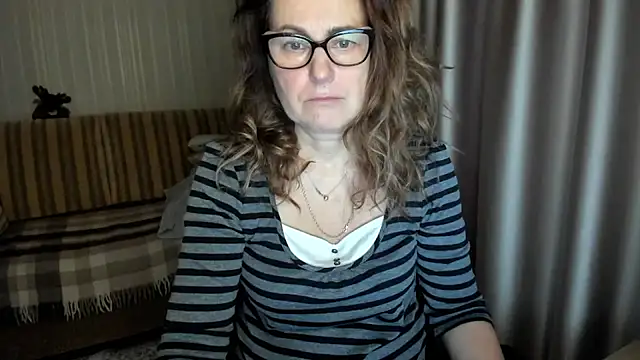 lauraoven online show from 01/18/26, 01:14