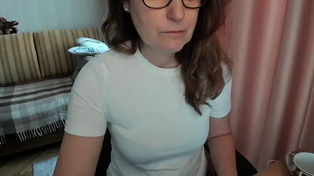 lauraoven online show from 03/27/26, 10:27