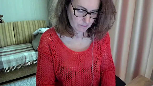 lauraoven online show from 06/13/26, 07:17