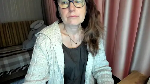 lauraoven online show from 02/12/26, 07:52