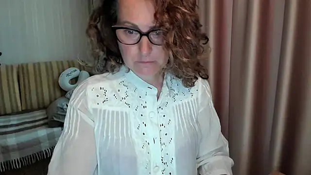 lauraoven online show from 07/12/26, 12:50
