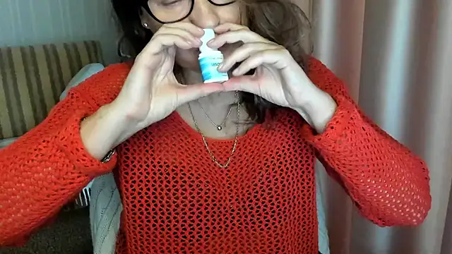 lauraoven online show from 11/02/25, 08:52