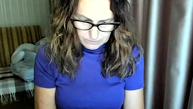 lauraoven online show from 11/07/25, 11:37