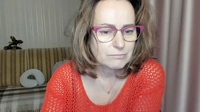 lauraoven online show from 03/20/25, 02:42