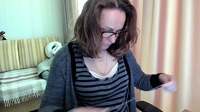 lauraoven online show from 06/03/26, 07:20