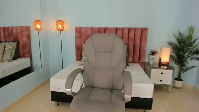 tati saldarriaga online show from 02/05/26, 02:24