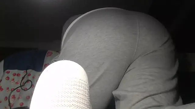 Snapshot of prettyangelsquirt chatting on 12/02/25, 01:17 prettyangelsquirt online show from 12/02/25, 01:17