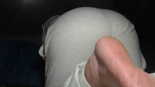 Snapshot of prettyangelsquirt chatting on 11/22/25, 02:32 prettyangelsquirt online show from 11/22/25, 02:32