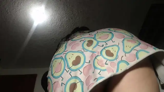 Snapshot of prettyangelsquirt chatting on 11/25/25, 01:55 prettyangelsquirt online show from 11/25/25, 01:55