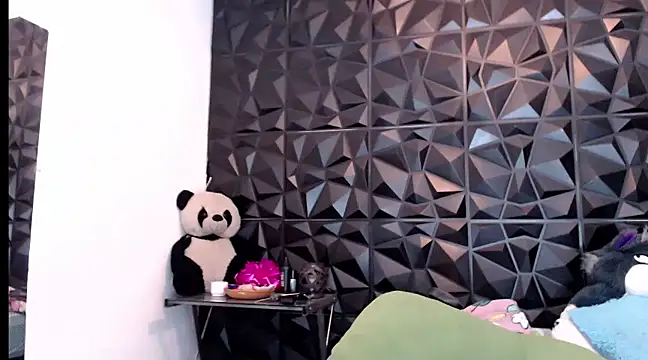 Snapshot of nik_lucas chatting on 12/10/24, 10:58 nik lucas online show from 12/10/24, 10:58