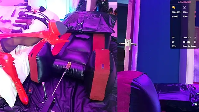 Kinky JXD online show from 10/13/25, 05:03