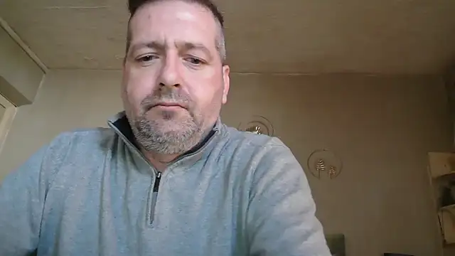 Snapshot of matrikes1 chatting on 03/31/26, 03:58 matrikes1 online show from 03/31/26, 03:58