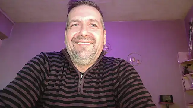 Snapshot of matrikes1 chatting on 04/01/26, 05:21 matrikes1 online show from 04/01/26, 05:21