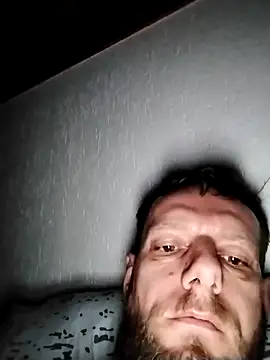 Snapshot of Kw8585kw chatting on 02/13/25, 03:50 Kw8585kw online show from 02/13/25, 03:50