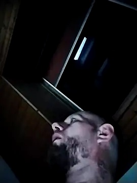 Snapshot of Kw8585kw chatting on 01/24/25, 01:03 Kw8585kw online show from 01/24/25, 01:03