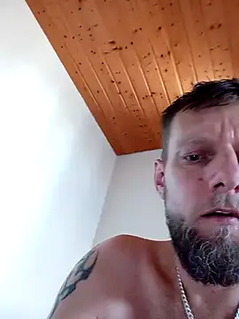 Snapshot of Kw8585kw chatting on 10/05/25, 07:54 Kw8585kw online show from 10/05/25, 07:54