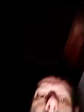 Snapshot of Kw8585kw chatting on 12/29/24, 06:14 Kw8585kw online show from 12/29/24, 06:14