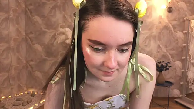 Snapshot of CloudGrace chatting on 02/24/26, 06:20 CloudGrace online show from 02/24/26, 06:20