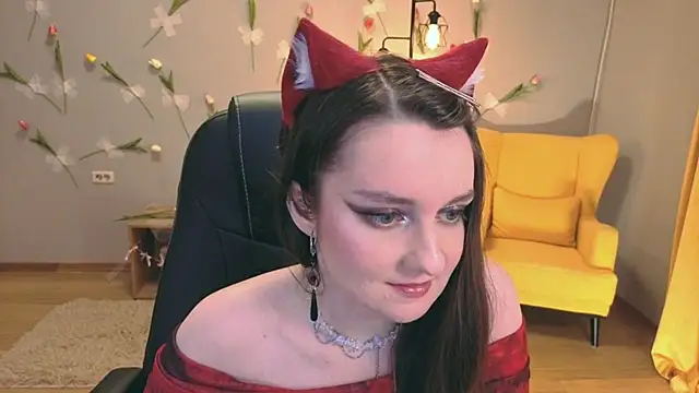 Snapshot of CloudGrace chatting on 07/18/26, 06:16 CloudGrace online show from 07/18/26, 06:16