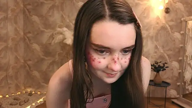 Snapshot of CloudGrace chatting on 02/22/26, 06:20 CloudGrace online show from 02/22/26, 06:20