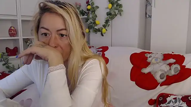 spell of love online show from 04/15/26, 09:37