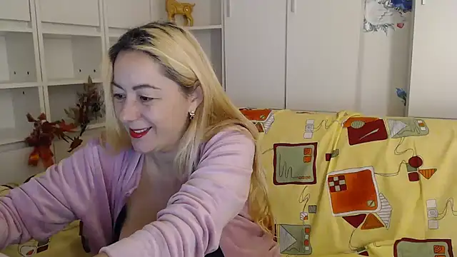 spell of love online show from 10/25/25, 03:45