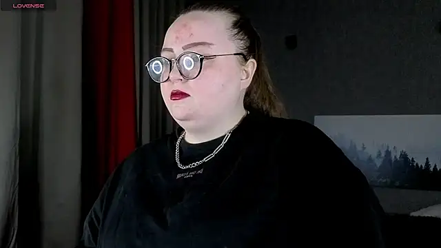 EMMA  CONNOR online show from 11/21/25, 10:42